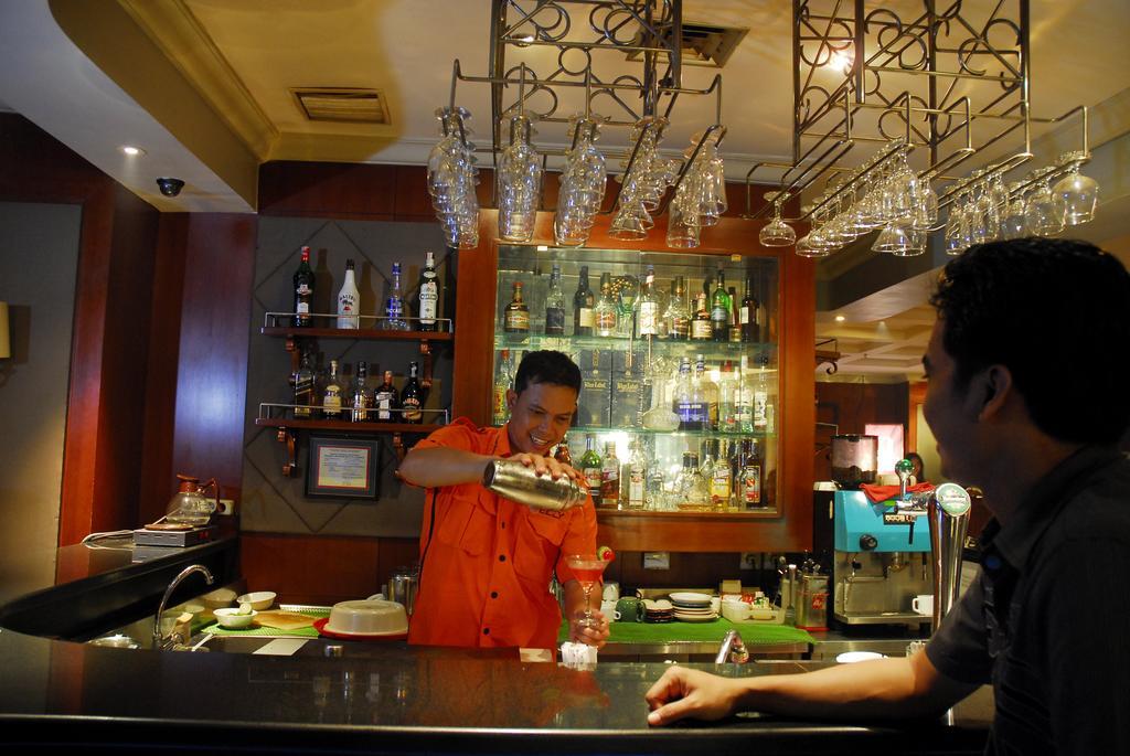 Hotel Grand Arkenso Park View Semarang Esterno foto